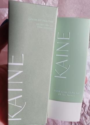 Успокаивающий солнцезащитный крем для чувствительной кожи лица kaine green fit pro sun spf50+ pa++++1 фото