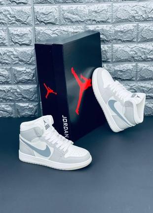 Женские кроссовки джордан высокие jordan air retro бело серые хит продажи!4 фото