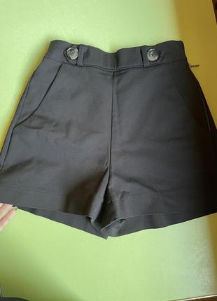 Шорти