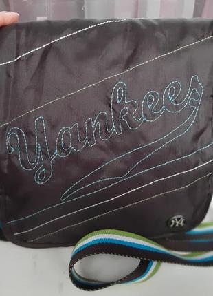 Стильная сумка cross-body из плащевки yankees