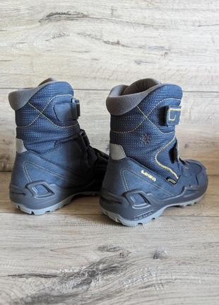 Детские зимние высокие ботинки б/у lowa milo gtx hi 36 р 23 см на липучках5 фото
