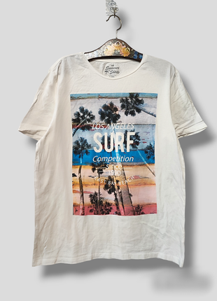 Трикотажная футболка с рисунком пальмы