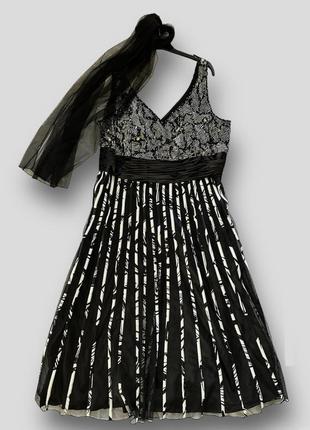 Вечірня сукня