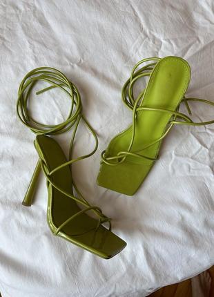 Босоножки сандалии каблуки шпильки