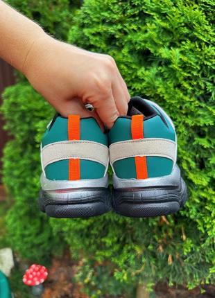 Кросівки дитячі для хлопчика бежеві зелені 33 р 21 см хлопчачі стильні модні яскраві в стилі zara не дорого осінні сірі5 фото