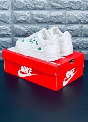 Кроссовки женские найк белые на высокой подошве nike air force 1 stoner edition airforce military4 фото