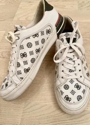 Кеди guess