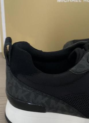 Кроссовки michael kors