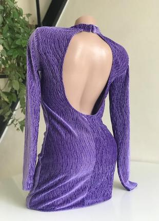 Платье фиолетовое платье мини с открытой спиной бархатное бархатное велюровое на длинный рукав3 фото