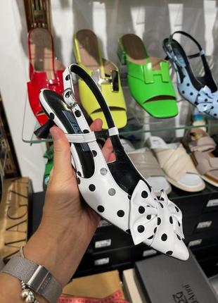 Невероятно шикарные босаножки,туфли на шпильке, турция,горошек.