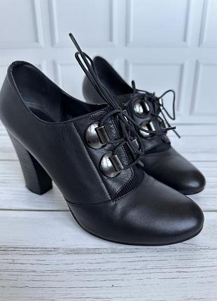 Шкіряні жіночі туфлі черевики 39 р. туфлі з натуральної шкіри.