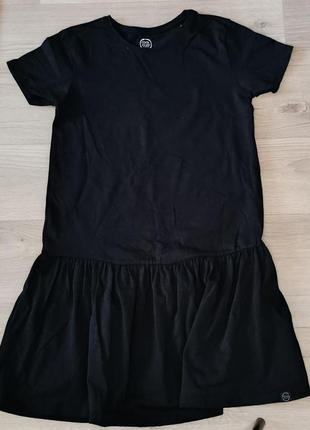 Летнее черное платье размер 146