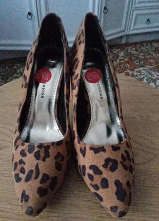 Жіночі туфлі човники на підборах леопардовий принт нарядні нові замша2 фото