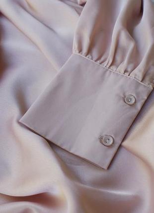 Актуальная атласная блуза с драпировкой оверсайз от cameo rose4 фото