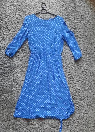 Женское платье в точку
