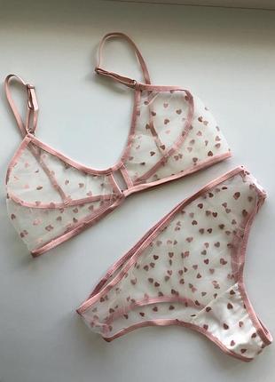 Сексуальный комплект женского нижнего белья розовый с сердечками трусики и лиф
