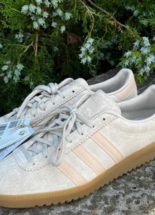 Кроссовки adidas bermuda beige