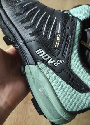 Крутые фирменные женские кроссовки  inov8,  р.38,5.6 фото