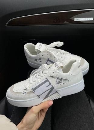 Valentino white кроссовки