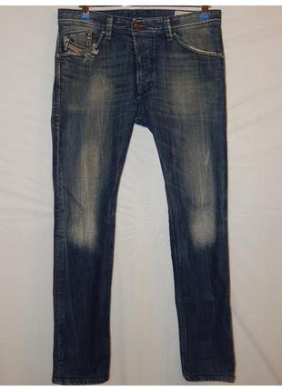 Мужские джинсы diesel darron 0885r regular-slim из потертого синего денима1 фото