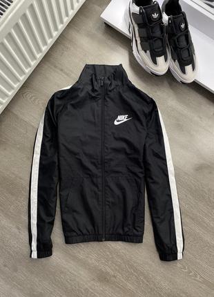 Кофта куртка ветровка nike1 фото