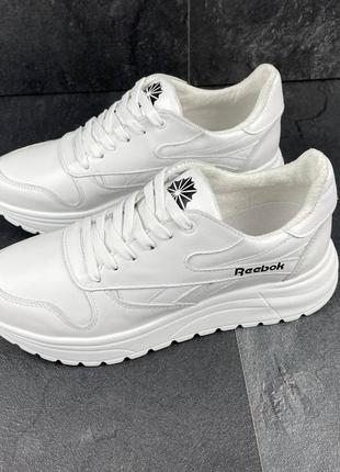 Жіночі  шкіряні кросівки reebok