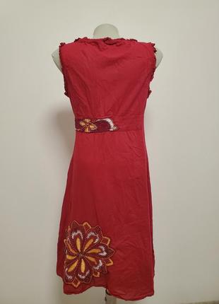 Красивое брендовое коттоновое платье с шикарной вышивкой5 фото