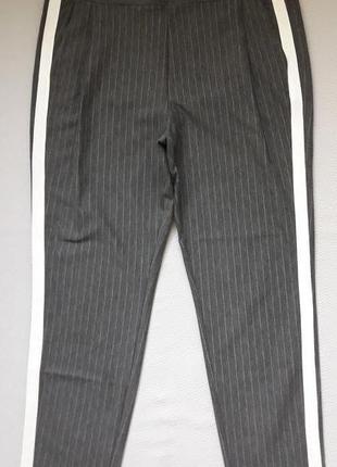 Чудові стильні стрейчеві штани з лампасами великого розміру franco callegari