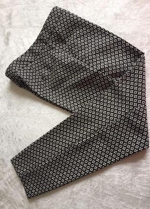 Качественные женские брюки брюки зауженные в прин