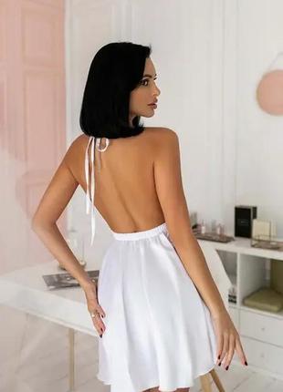 Вечернее белое короткое платье атласное с пышной юбкой и открытой спиной2 фото