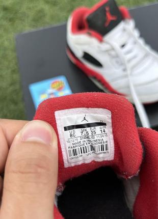 Дитячі кросівки air jordan 5 retro low td 'fire red'10 фото