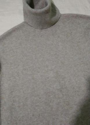 Удлинённый свитер с горловиной4 фото