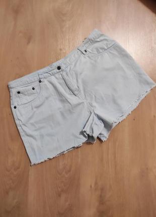 Стильные джинсовые шорты