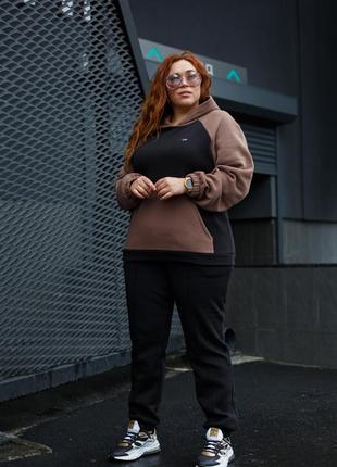 Женский спортивный костюм на флисе