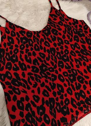 Женское летняя блуза new look красного цвета с леопардовым принтом размер 48 l4 фото