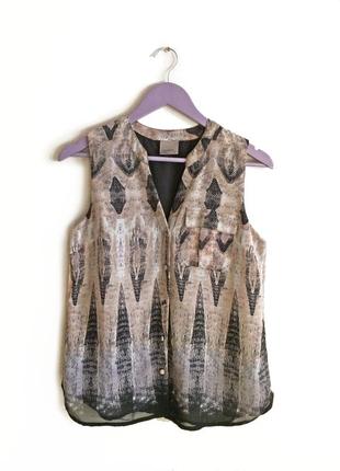 Элегантная летняя маечка с карманом