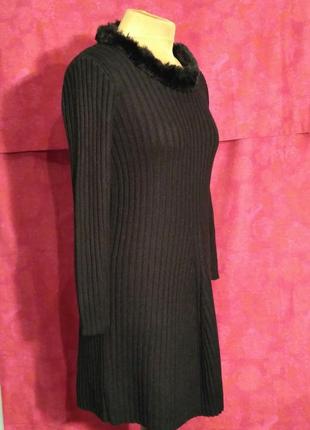 Плаття в'язане шерсть з акрилом, чорне з оздобленням штучне хутро. benneton3 фото