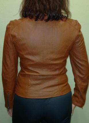 Женская куртка коричневая3 фото