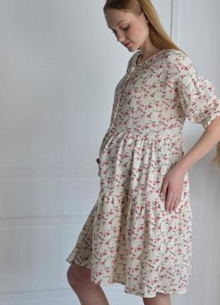 Легкое светлое платье по колено средней длины для беременных и кормящих9 фото