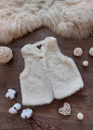 Мехова жилетка kiabi (франція) на 1,5-2 роки (розмір 83-89)