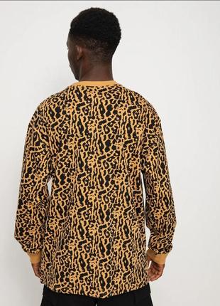 Лонгслив футболка с длинным рукавом nike sb animal mens long-sleeve print skate t-shirt

новая оригинал2 фото