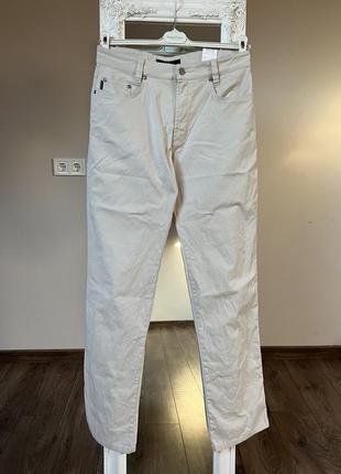 Бежевые брюки mac 32-34 стрейчевые стильные бежевые брюки трубы mac jeans бежевые джинсы мужские10 фото