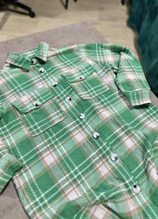 Сорочка рубашка теплая удлиненная зеленая стильная актуальная6 фото