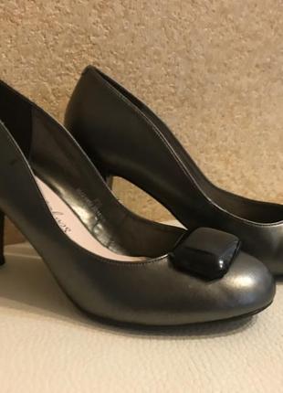 Туфли женские фирменные 40 размер2 фото