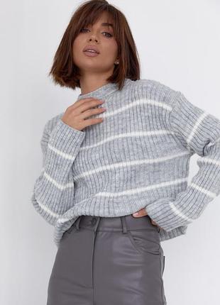 Женский вставной свитер оверсайз в полоску3 фото