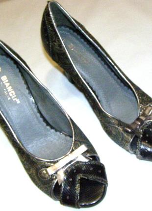 Туфлі парчеві з відкритим носком bianko