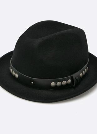 Шикарная шляпа шляпа из шерсти guess m оригинал