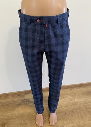 Чоловічі класичні брюки в клітинку розмір 30