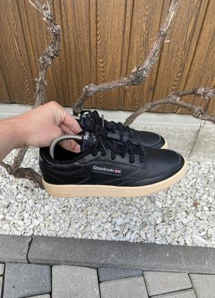 Женские кожаные кроссовки reebok club c5 фото