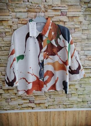 Стильная оверсайз-рубашка из фактурной льняной ткани с ярким принтом 3d3 фото